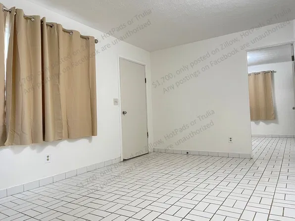 2653 Rooke Ave, Honolulu, HI 96817