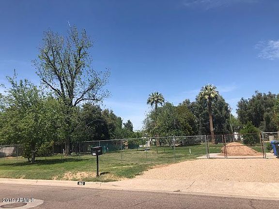 4th image of 1812 W El Caminito Dr