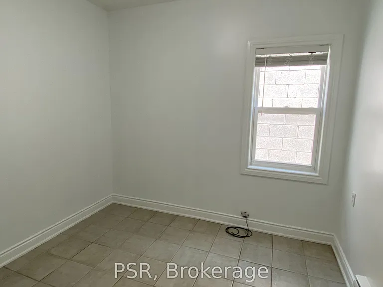 3110 Lake Shore Blvd W #2 — Photo 11