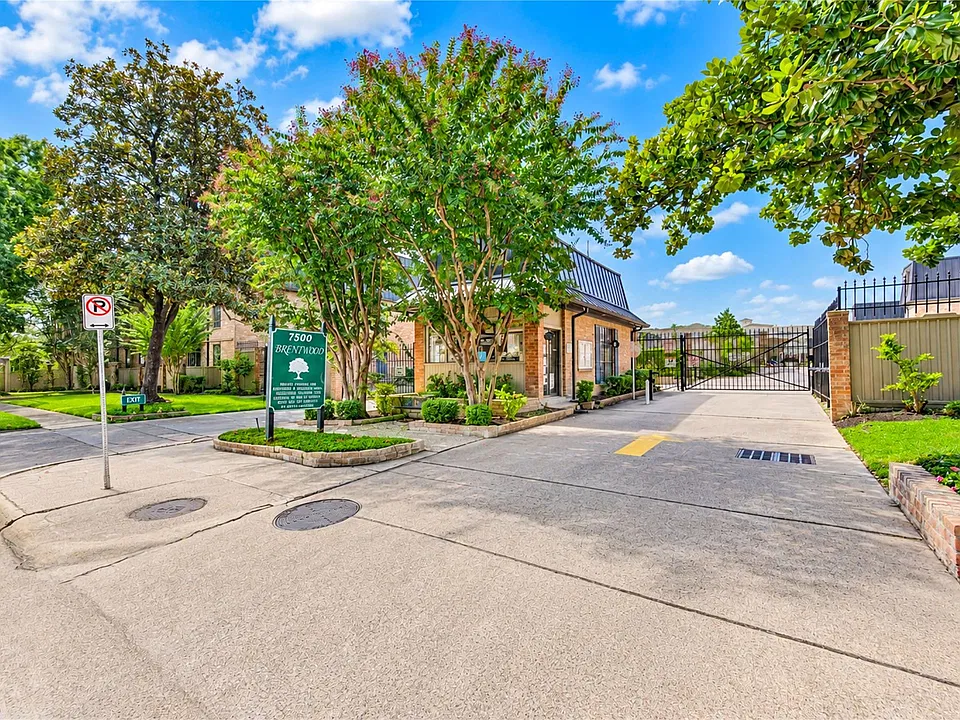 2400 N Braeswood Blvd #313
