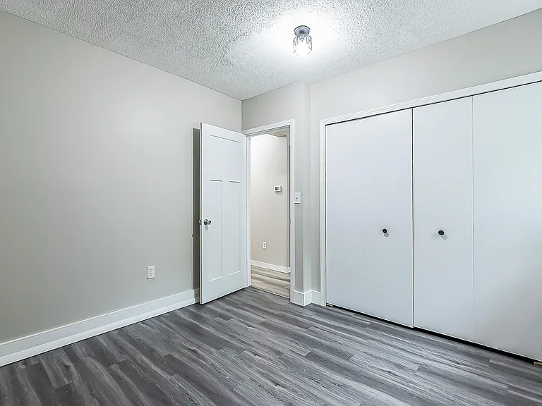 9275 Brookside Dr #H — Photo 14