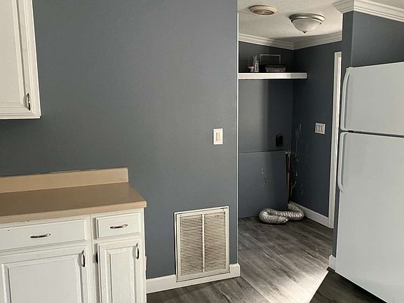 3rd image of 298 SE Scarlett Way
