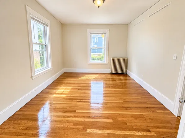 38 Waumbeck St APT 2, Boston, MA 02121