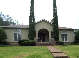 1530 Brobridge Dr, Jackson, MS 39211