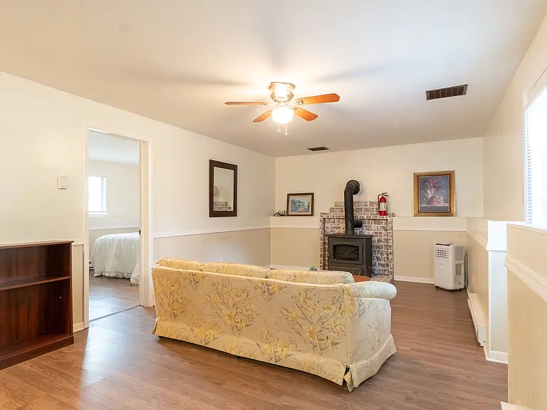 1226 Stones Crossing Rd — Photo 13