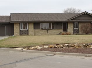 609 N Logan Ave, Beloit, KS 67420