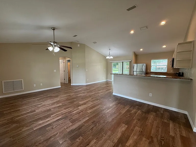 5300 SE 115th Pl — Photo 4