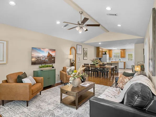 (undisclosed Address), College Station, TX 77840
