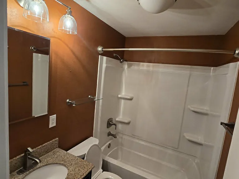 1146 Redwood Ln — Photo 14