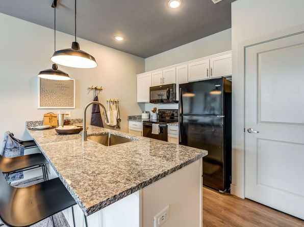 4657 E Broad St #103-121