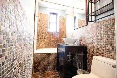 Rented by Winzone Realty Inc