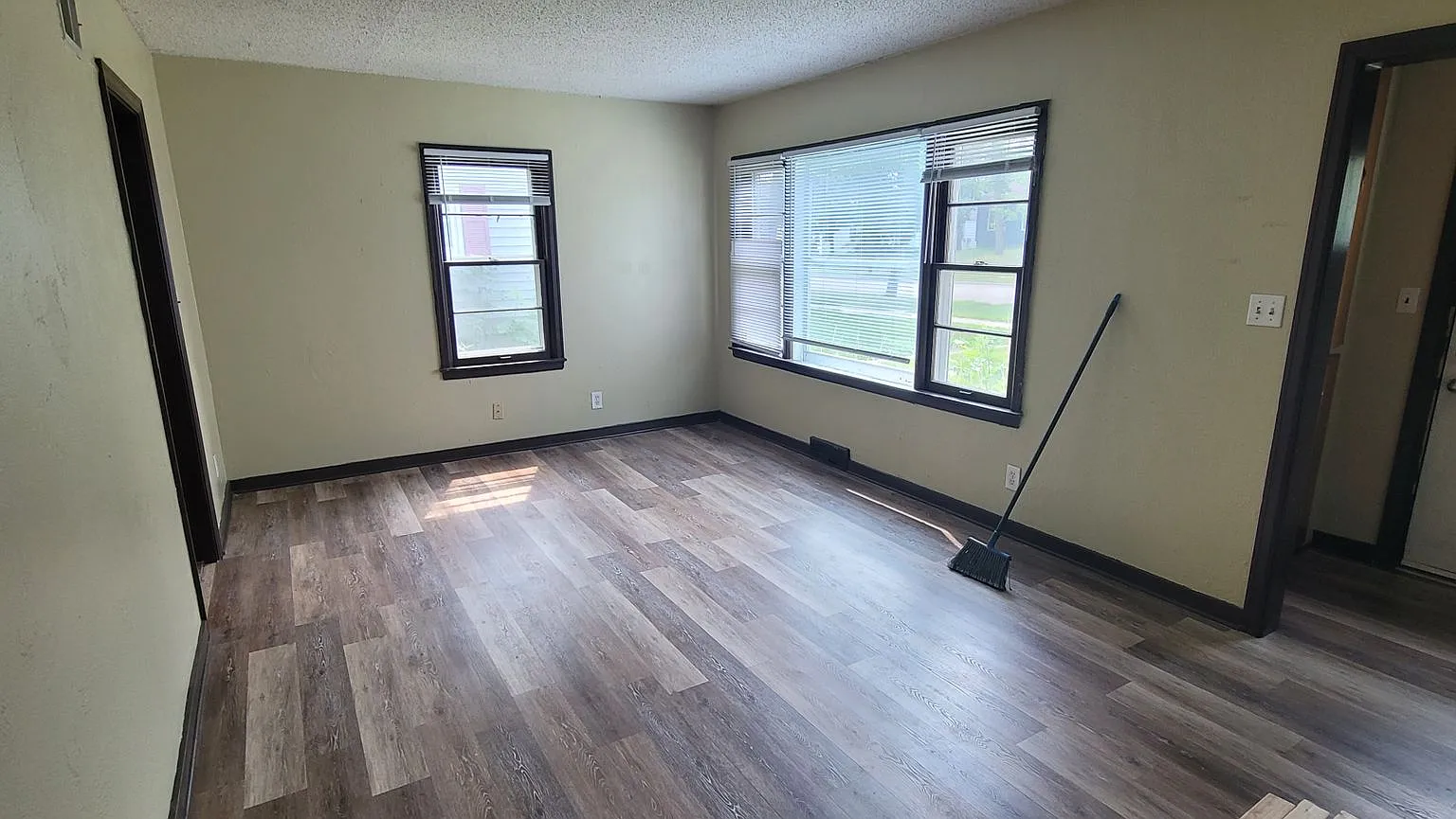 Single Family Home — Photo 2