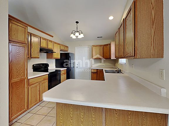 4th image of 7457 Kidwell Dr