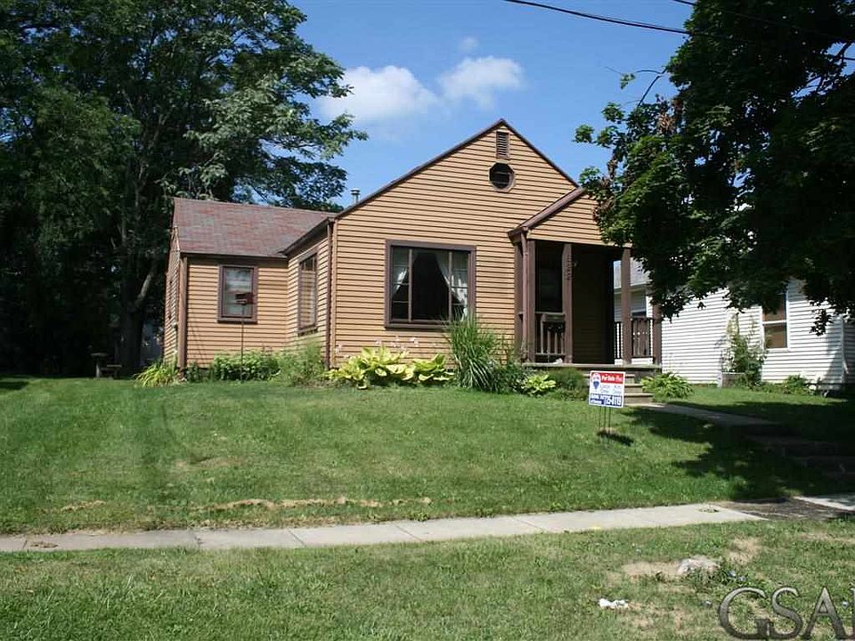 1st image of 822 S Park St