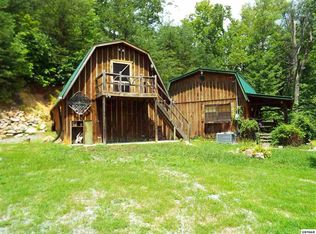 896 S Ridge Way, Cosby, TN 37722