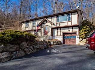 162 Upper Lakeview Ave, Ringwood, NJ 07456