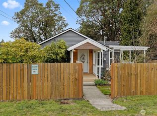 10717 19th Ave SW, Seattle, WA 98146