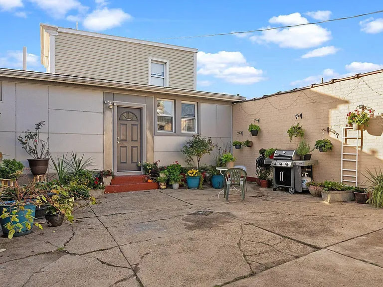 2153 Haworth St #2A — Photo 7