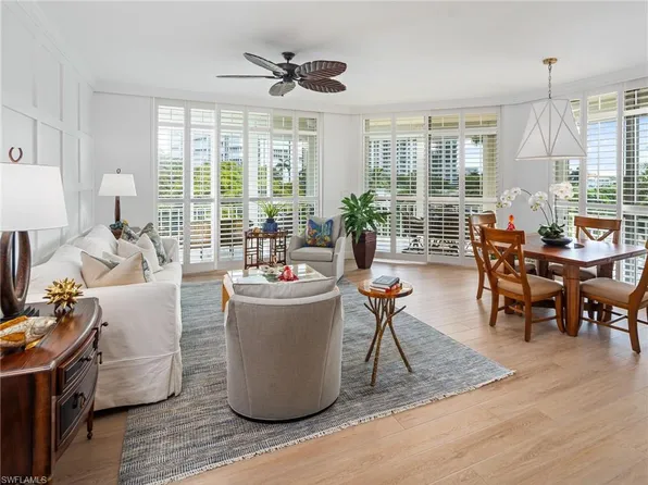 4255 Gulf Shore Blvd N, Naples, FL