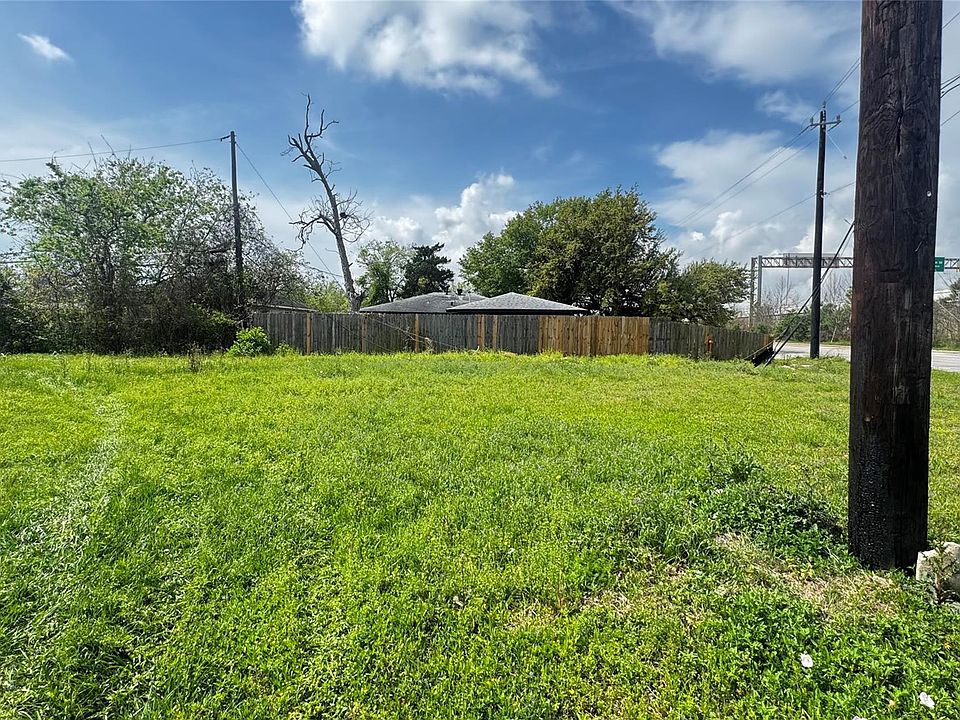 1st image of 2109 W Texas Ave