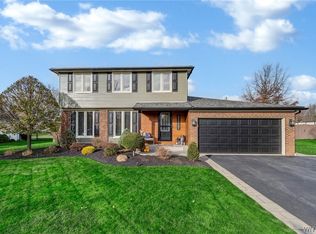 6150 Berkley Dr, Orchard Park, NY 14127