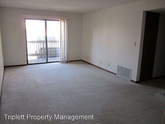 5th image of 3500 Grand Ave #11