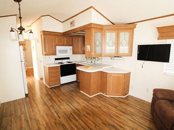 5th image of 1703 N Thornton Rd #562