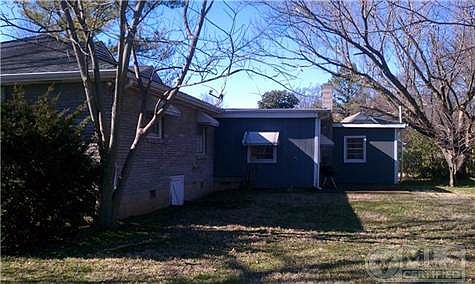 3rd image of 221 Belaire Dr