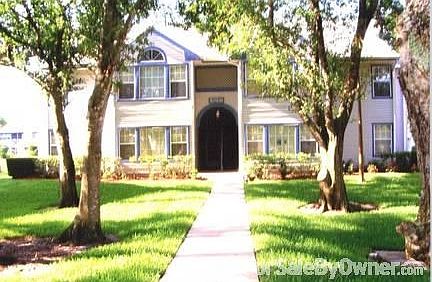 2nd image of 4910 Lake Waterford Way W APT 2