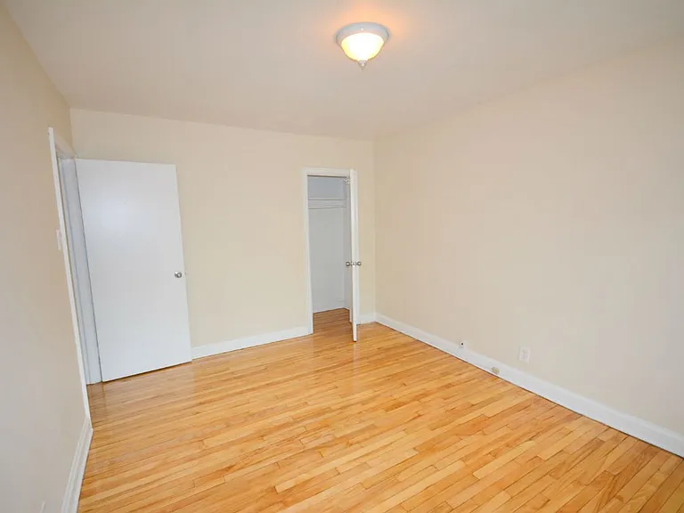 385 Besserer St — Photo 6