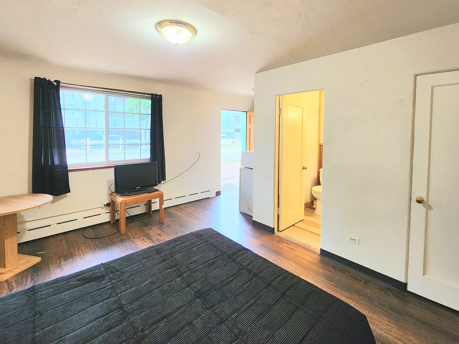 1 bed, 365 sqft, $950 — Photo 4