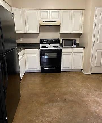 3rd image of 2130 Edenborn Ave