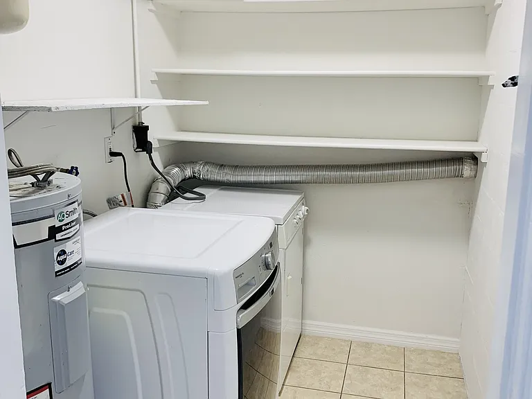 1120 Vineyard St #1 — Photo 19