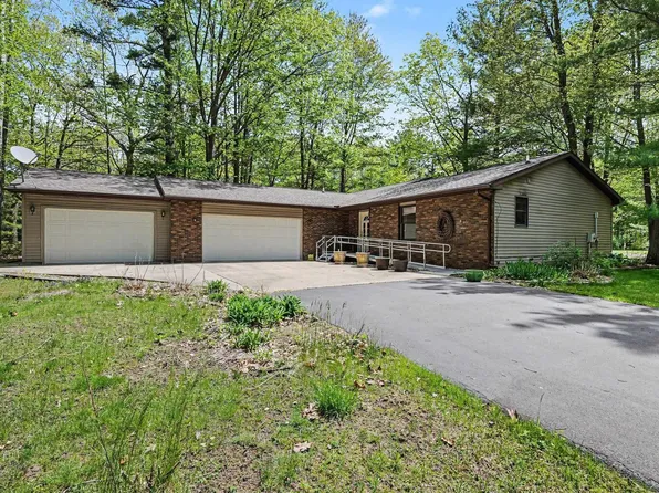3377 Fairway Dr, Standish, MI 48658