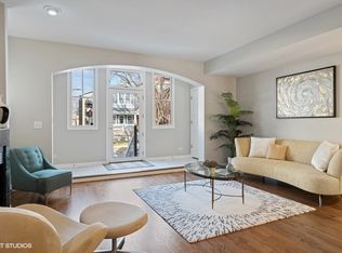 1833 W Fletcher St, Chicago, IL 60657