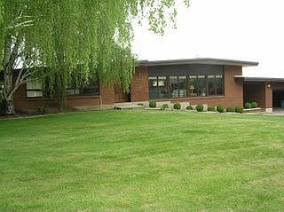 Wide front yard and lot