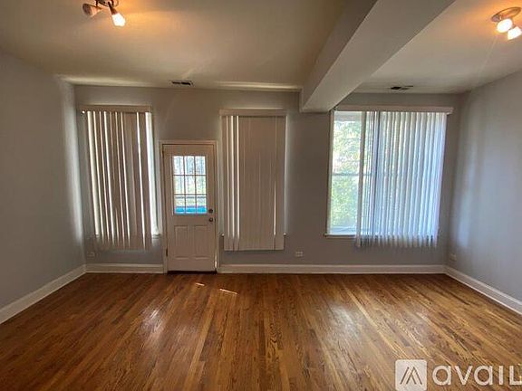 5th image of 927 N Mozart St #2