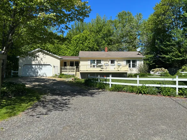 281 Mt Ephraim Road, Searsport, ME 04974