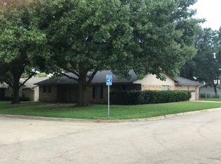 1113 Duane St, Benbrook, TX 76126