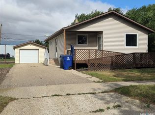 105 Ottawa St, Davidson, SK S0G1A0
