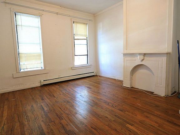 2nd image of 284 Mac Dougal St #1