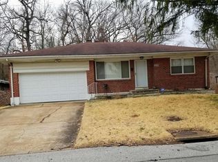 6914 Winchester Dr, Saint Louis, MO