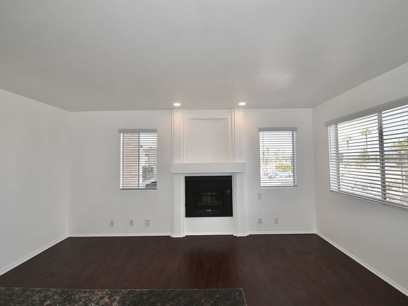 5th image of 11923 Laurelwood Dr APT 4