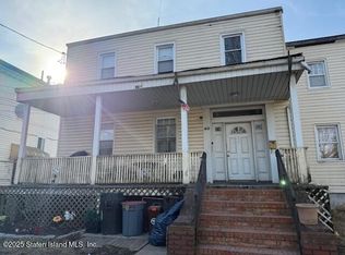 40 Jewett Ave, Staten Island, NY 10302