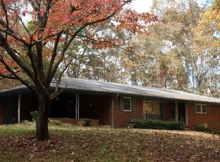 226 Davis Rd, Blue Ridge, GA 30513