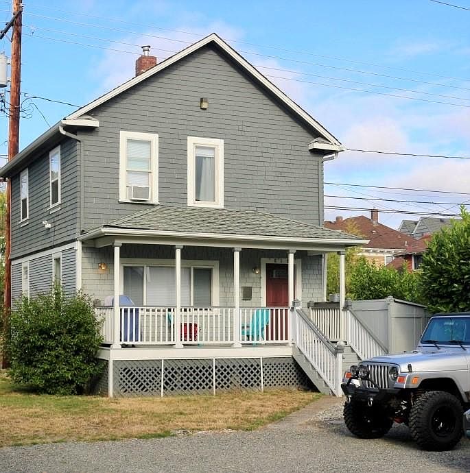 1st image of 818 S Sheridan Ave