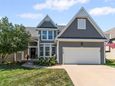 12122 S Redbud Ln, Olathe, KS, 66061