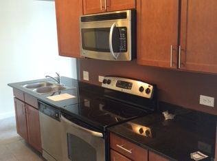 200 W Lake St, Chicago, IL 60606
