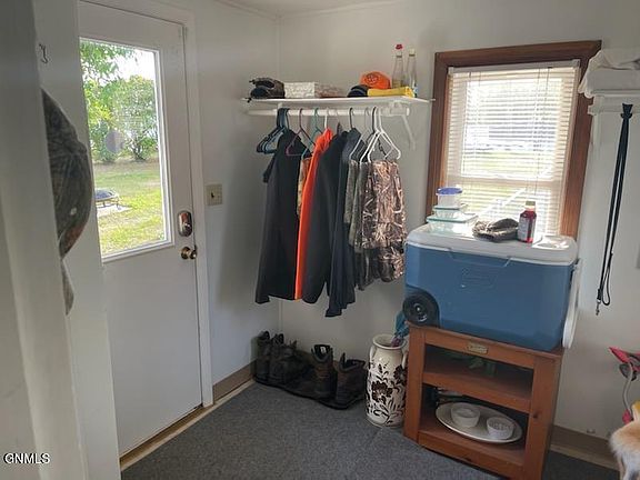 3rd image of 509 1st Ave W
