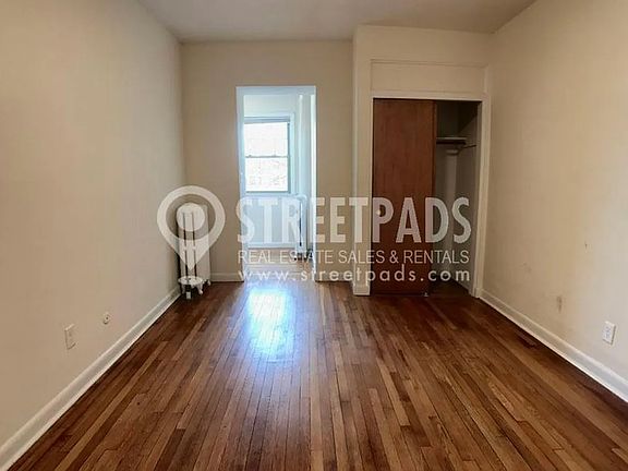 5th image of 1317 Commonwealth Ave #304